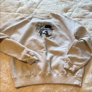 Gray Embroidered Men's Sweater medium VTG